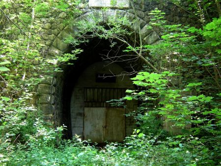 Entrée du tunnel du Tracol.