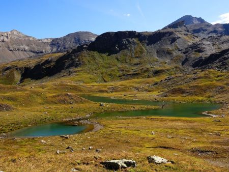 Le plus grand des lacs Doreire.