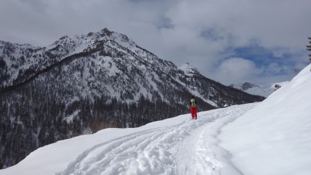 Face à la Croix d’Aquila