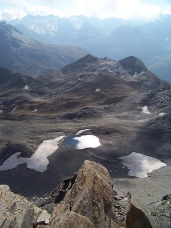 Vue plongeante sur le vallon des Illards.