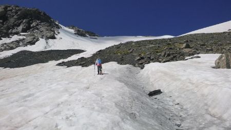 Vers l’arête sommitale