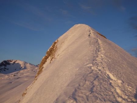 Le bas de la crête.