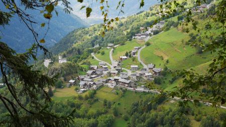 Vue sur le Châtelard.