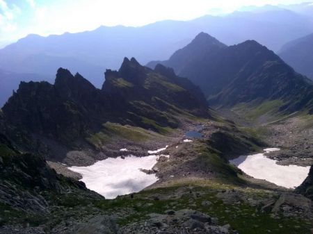 Vue du col de la Valette 2668 sur la descente