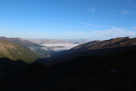 Mer de nuages en fond de vallée.