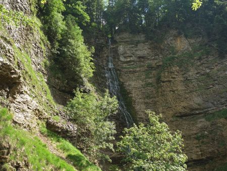 Au cirque de la cascade du Guiers Mort.