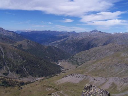 La vallée du Guil et le Queyras vu depuis le Bric Bouchet.