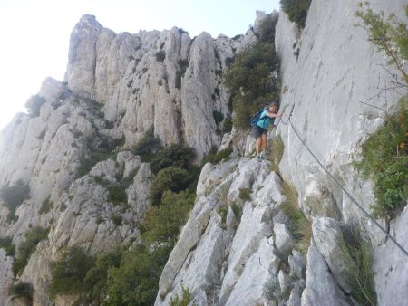 Le câble de la vire du Grand Couloir