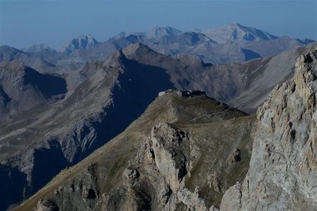 Batterie de Viraysse et Mercantour au loin