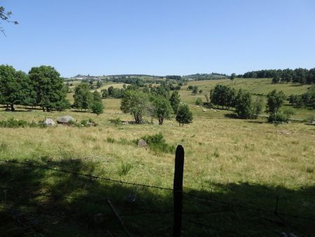 Vers le moulin de Pierrou