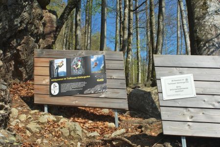 Entrée du Klettergarten ; la via est à une centaine de mètres plus loin.