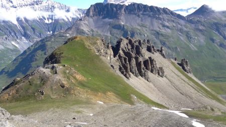 Antécime 2886, Rochers de Lanserlia.