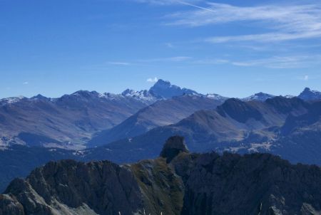 La Dent de Ratier ; et au-dessus, euh, euh...