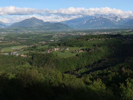 La vue s’ouvre au Crêt du Châble.