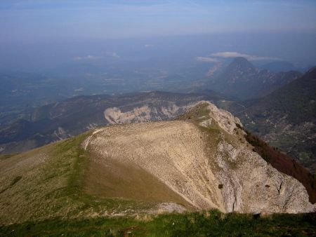 Vue plongeante sur la crête finale.