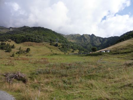 Le Bec de l’Aigle et le chalet des Rouelles