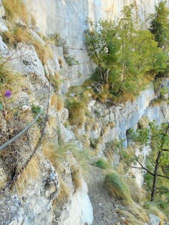 Traversée très exposée mais sécurisée par une chaîne