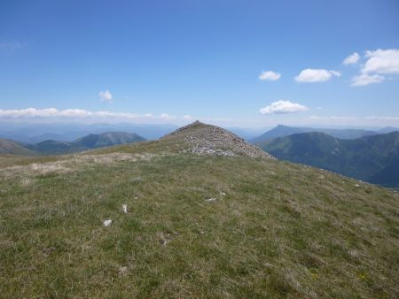 Le sommet de la cote 2171m.