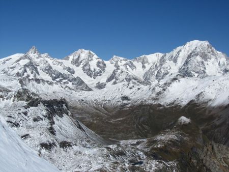 L’Aiguille des Glaciers, de Tré la Tête et le Mont Blanc