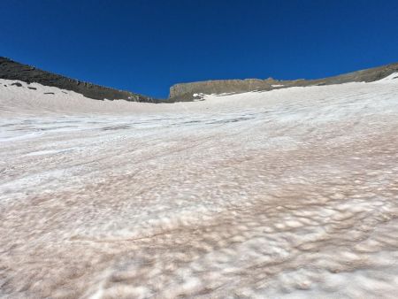 Sur le glacier en direction du col.