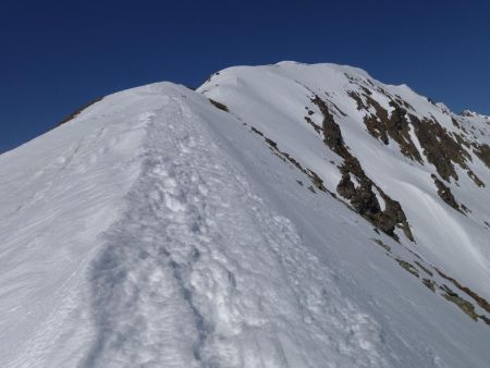 Montée des crêtes du Petit Taillefer.