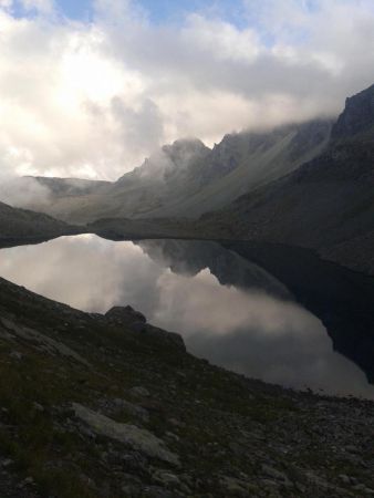 Lac Chiaretto, sur le chemin du refuge Quintino Sella