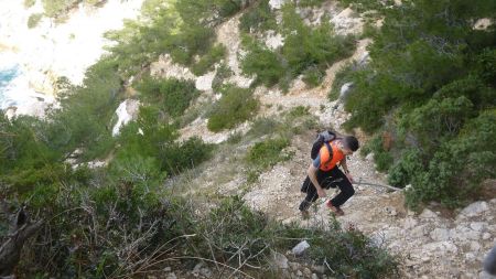 Montée au dessus de la calanque de l’Oeil de Verre