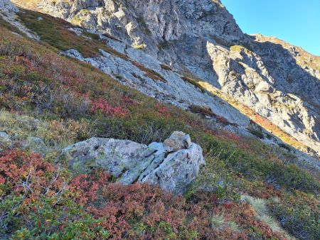 Cairn marquant la séparation de l’itinéraire vers le Col de Val Estrèche et du notre