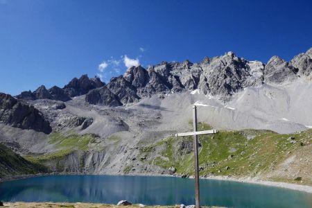 La croix de Sainte-Anne.