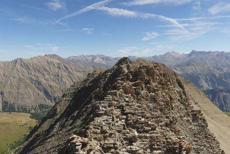 Traversée difficile : alpinisme PD  / (III) sur le parcours.