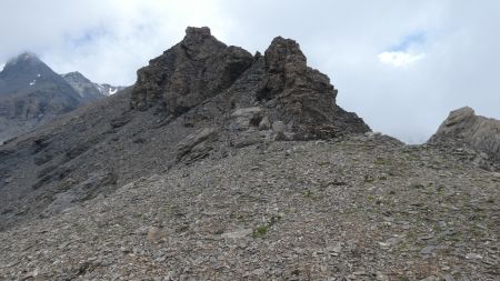 Rétro : Vue sur la traversée du flanc Ouest, depuis le petit col peu marqué juste avant la Pointe des Pleignets