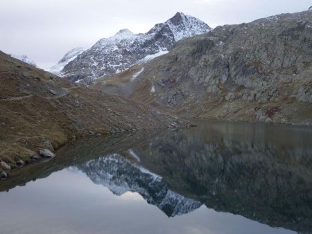 Une petite pause sur les rives du lac Blanc.