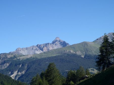 Déjà, le Pic de Rochebrune en vue (3320m)