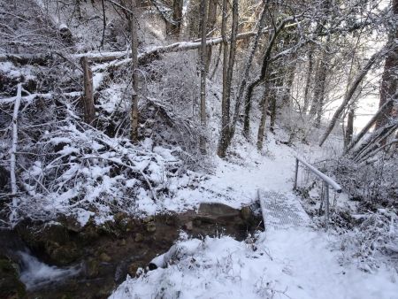 Une autre passerelle