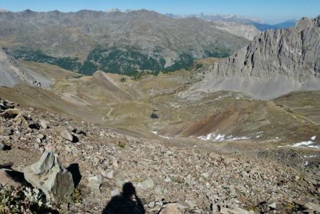 Le Vallon du Raisin à rejoindre. On repère le petit lac.