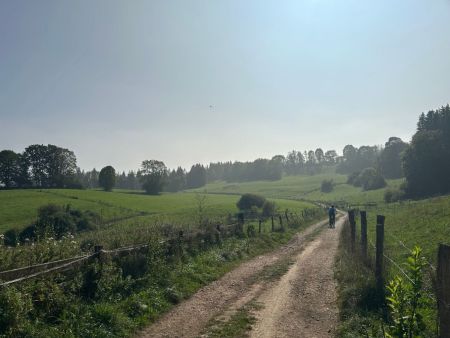 Le Tour du lac Saint-Point par les crêtes (VTT) - Rando à VTT Jura ...