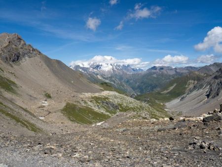 La vue en haut du col du Grand Fond