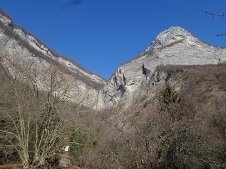 Premier aperçu de la cascade