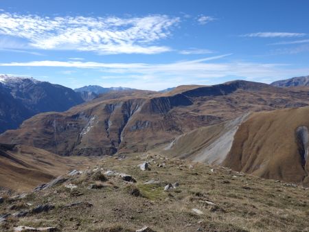 En face le célèbre Plateau d’Emparis