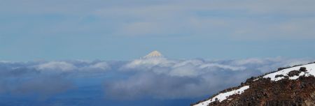 La montagne solitaire / Le Taranaki