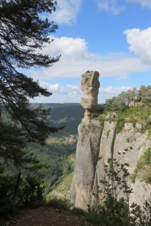 Le Vase de Sèvres et Peyreleau