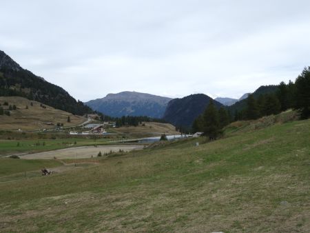 Vers le lac du Peychier sous fond de Mont Fraiteve