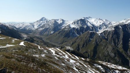 Au fond le col des Encombres qui permet de basculer en Maurienne.