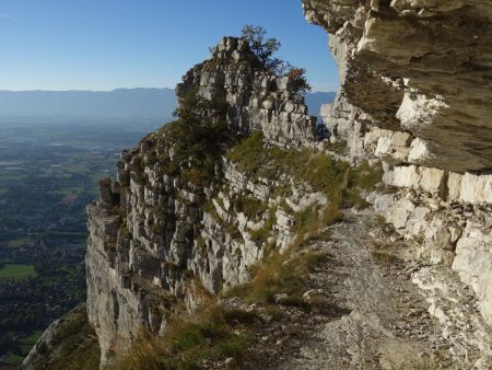 La vire en direction du Sphinx.