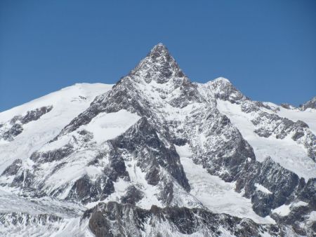 Zoom sur l’Aiguille des Glaciers