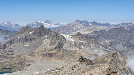 Depuis le sommet, vue sur les Alpes Grées (et le Pourri !).