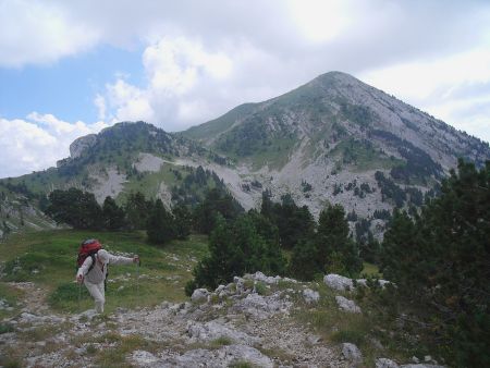 Direction du replat 1836m, on aperçoit la Tête des Chaudières