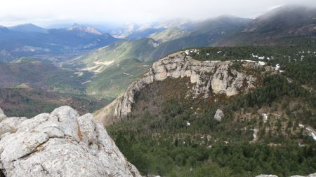 Au sommet du Bonnet Rouge (1645m)