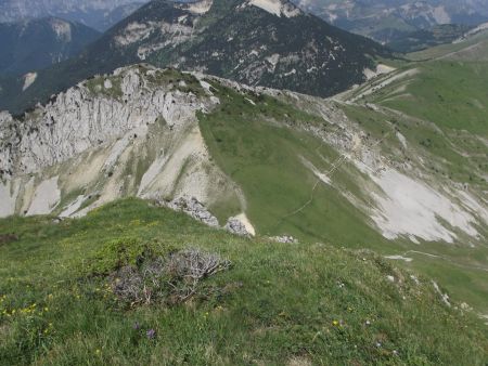 Tout en bas le col de Seysse