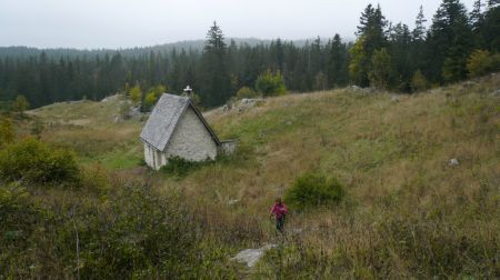 Cabane de Carrette, direction la forêt.